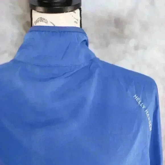 Men's Helly Hansen Size M Packable reflective pockets jacket - Picture 9 of 13
